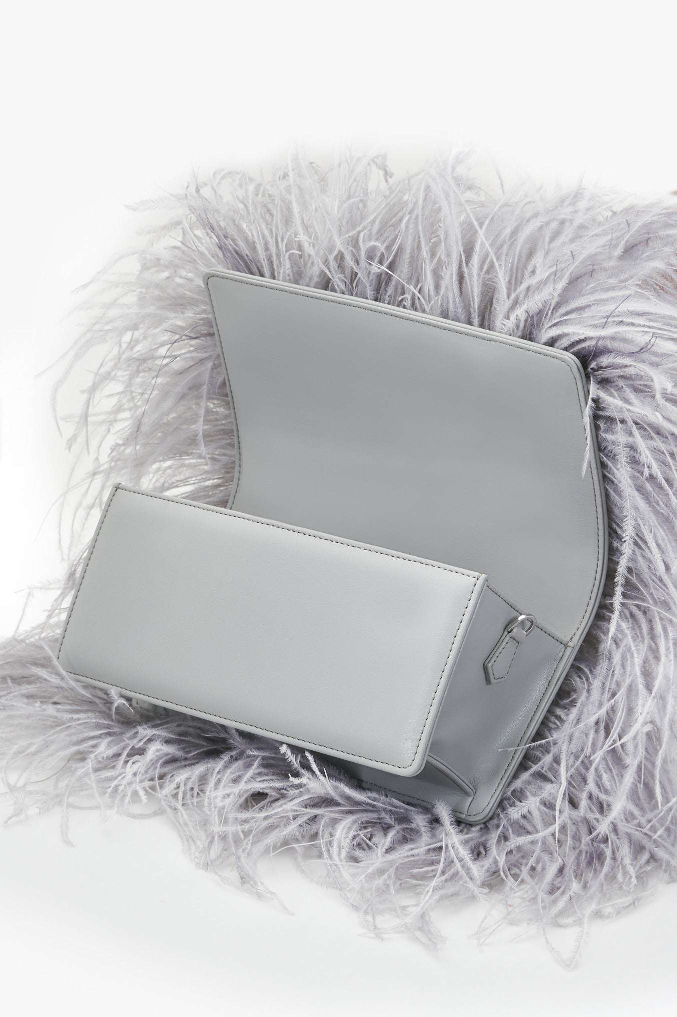 The Scarlet ƒ??Midiƒ?? Bag in Silver Grey