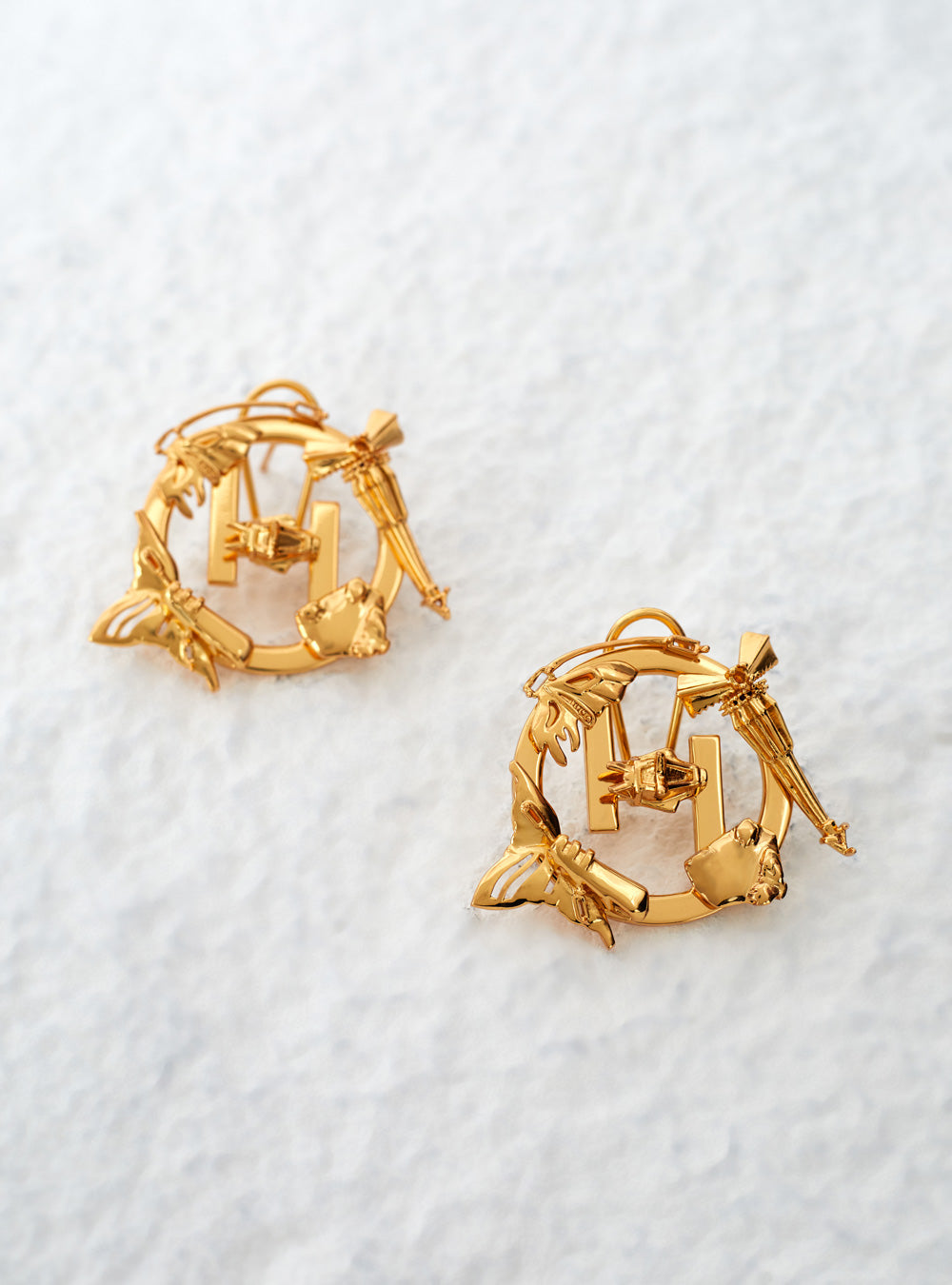 statement studs
