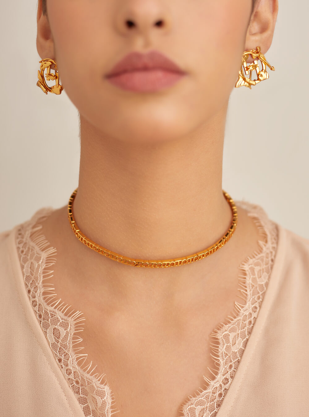 contempoarary gold jewellery
