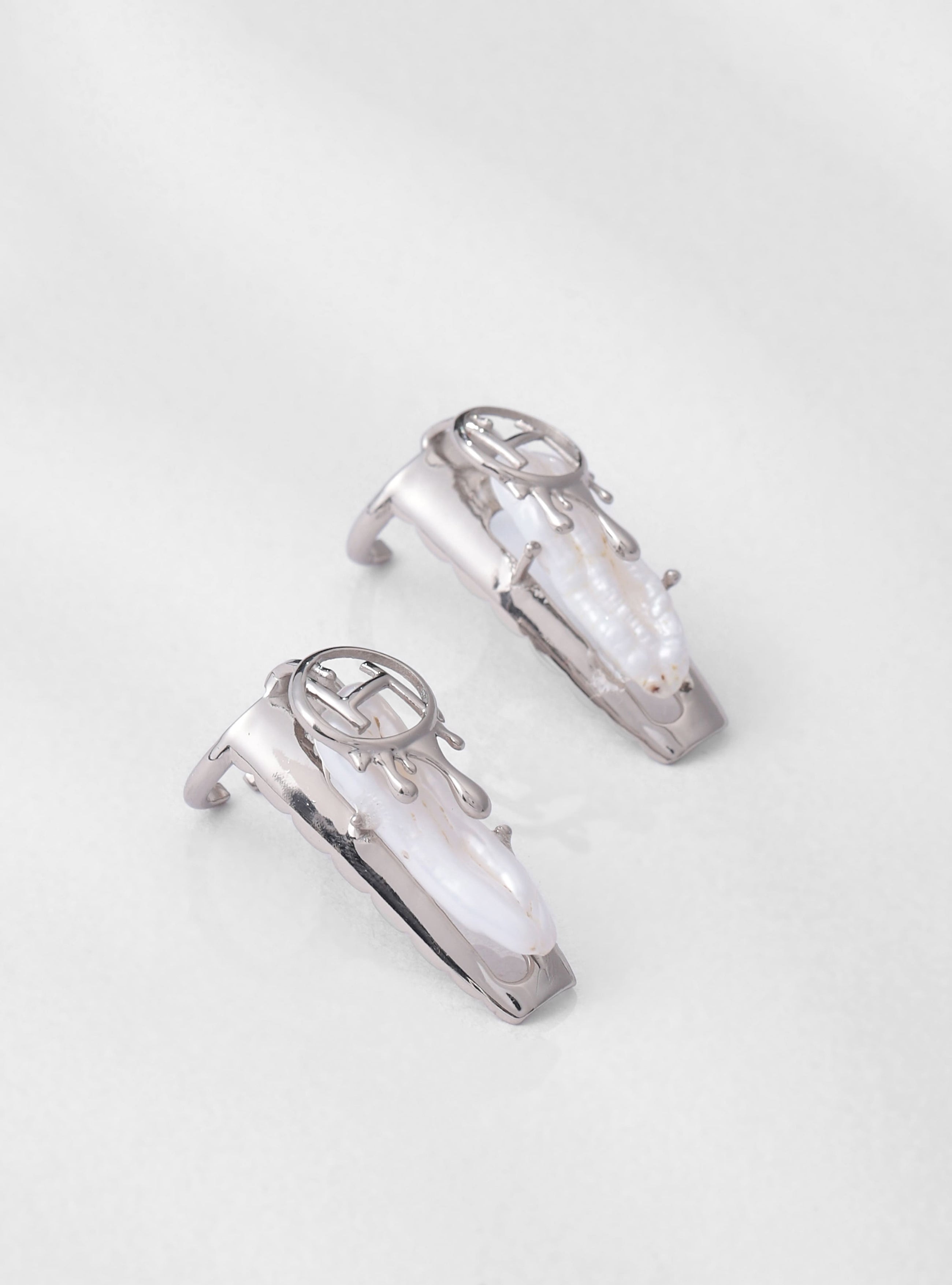 pearl fingertip rings