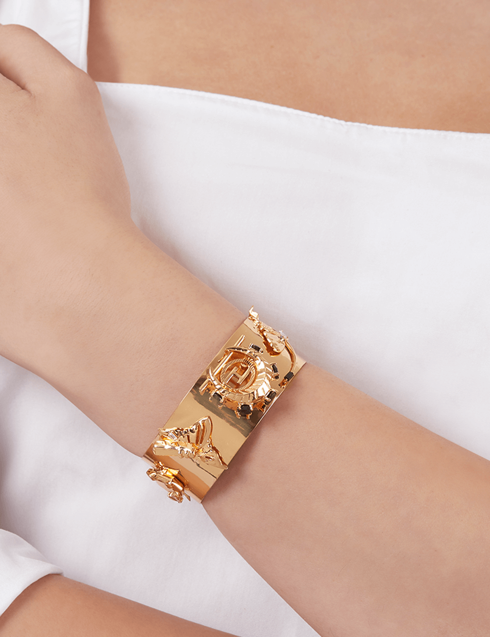 luxury wrist handcuff
