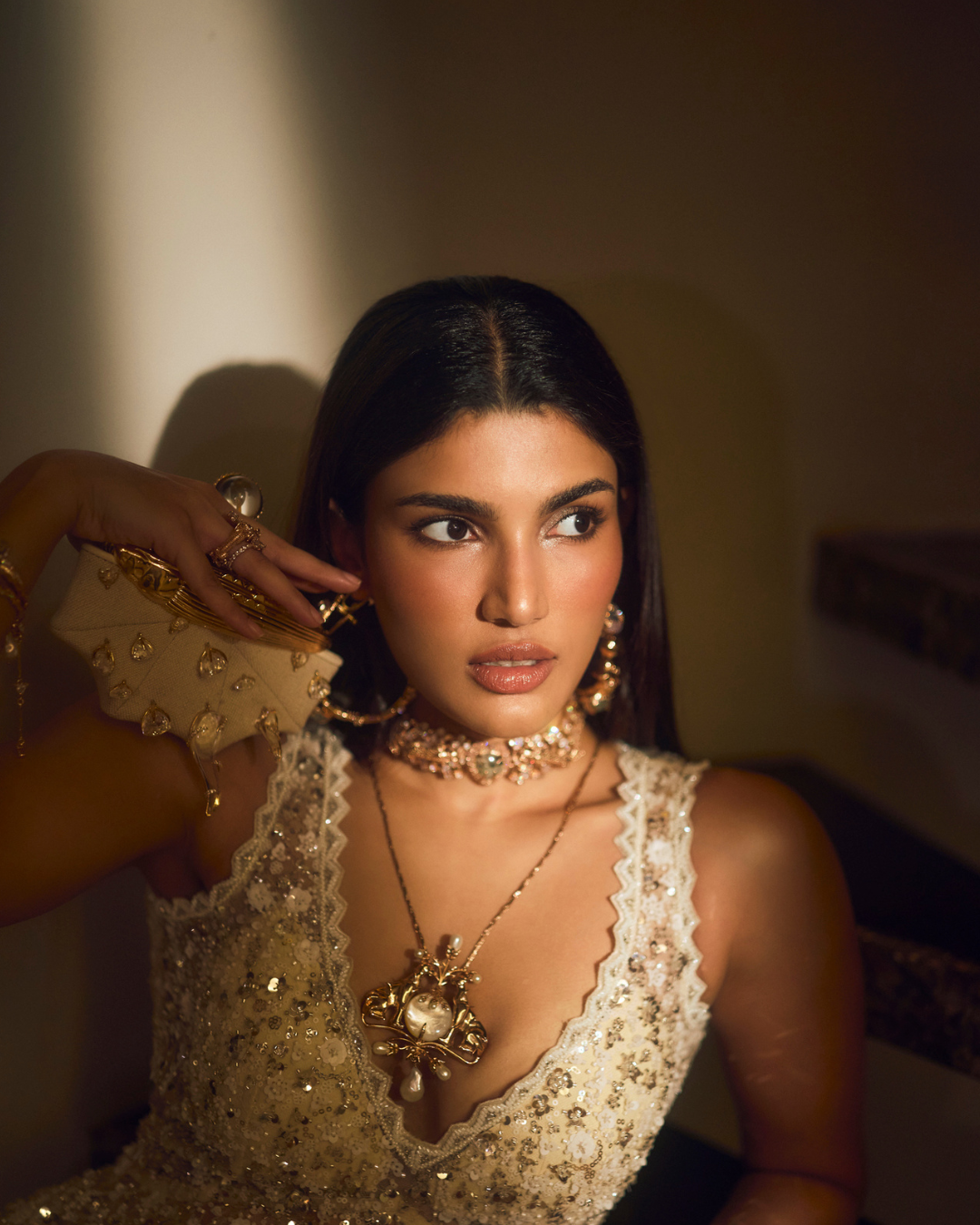 Alizeh Agnihotri In The Koko Couture Bag in Canvas Jute