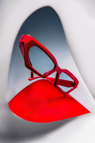 The Aero Galectic Facet in Revo Red