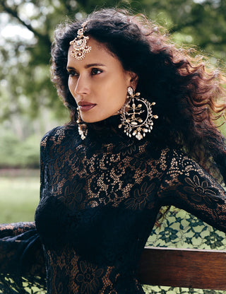 Feral Pearl Chandbali