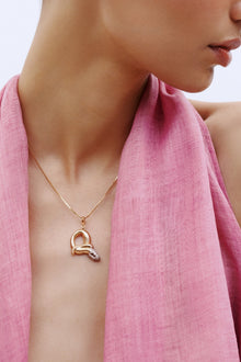 KOKO Alphabet Pendant "Q"