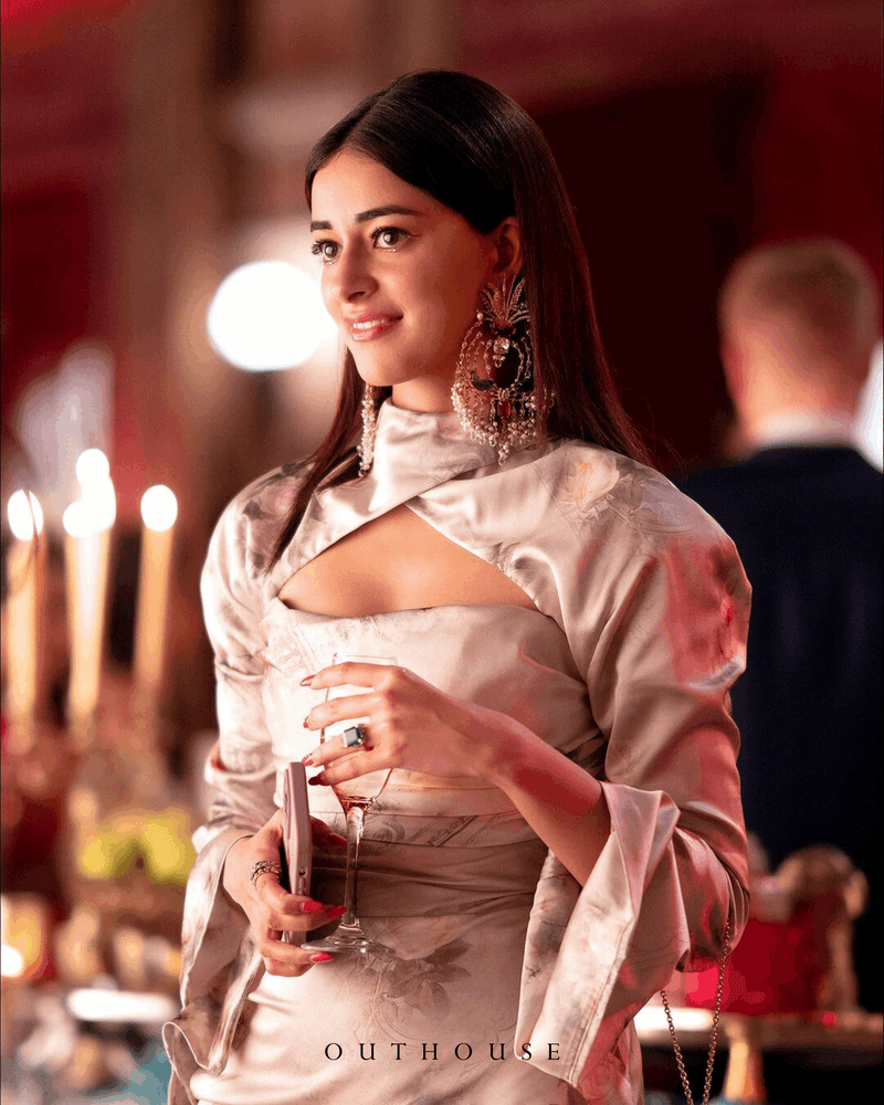 Ananya Panday In Palm le Grande Earrings