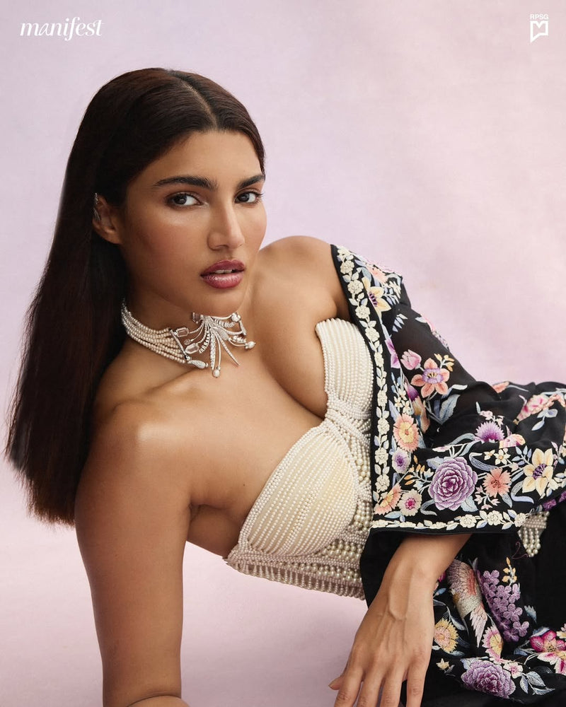 Alizeh In Le Palm Wildborne Choker