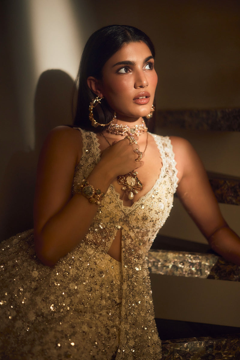 Alizeh Agnihotri In Sphinx Leopard Hoops in Prehnite