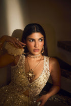 Alizeh Agnihotri In Wild Pearl Cascade Necklace