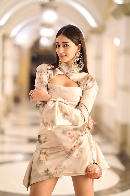 ananya pandey wearing outhouse designer earrings 