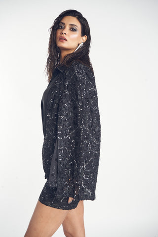 Gavi Spicule Earrings In Silver Finish