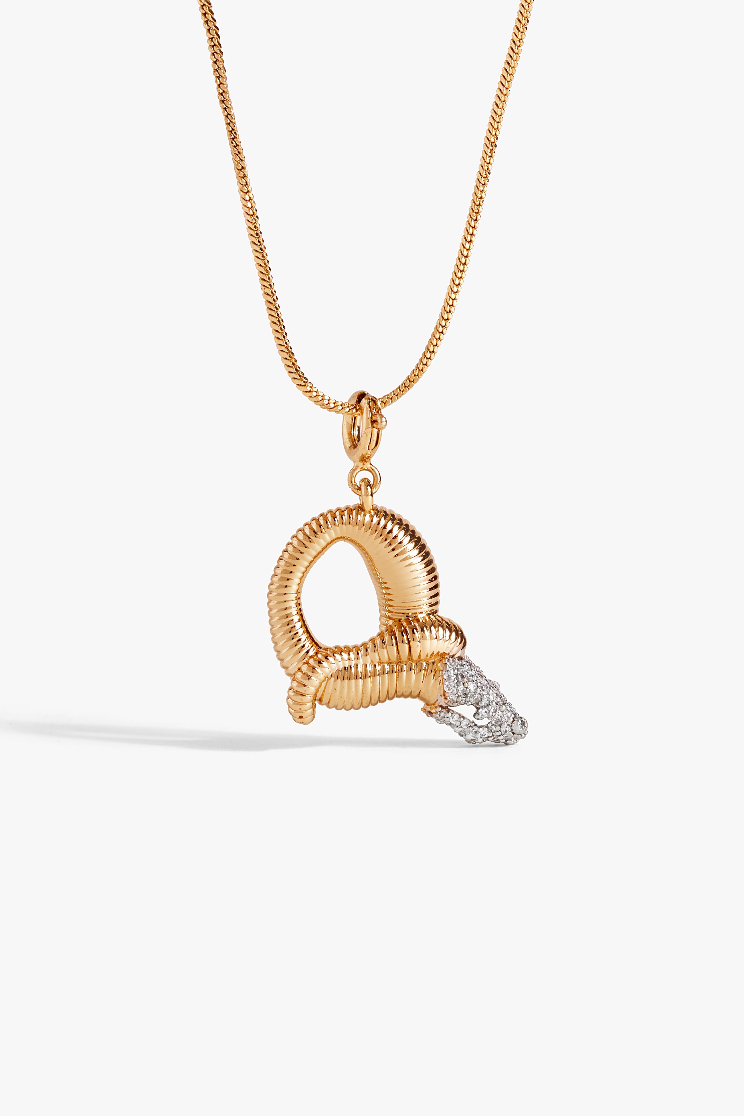 KOKO Alphabet Pendant "Q"