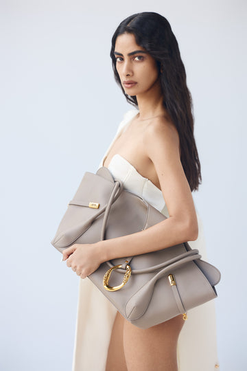 The Boss Tote Bag in Greige Taupe