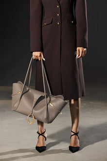 The Boss Tote Bag in Greige Taupe