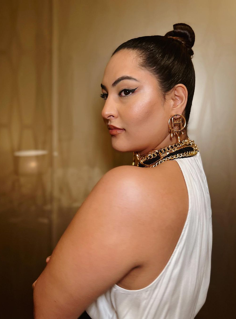 celebrity gold earrings