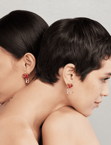 gold chain link earrings​