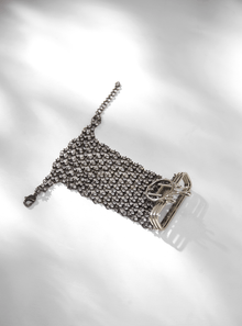 Drip "OH" Chainmail Gloves In Rhinestone silver gloves embody a crystal mesh design 