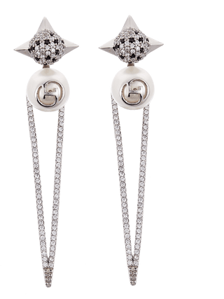 Women earrings in pearl, silver and 