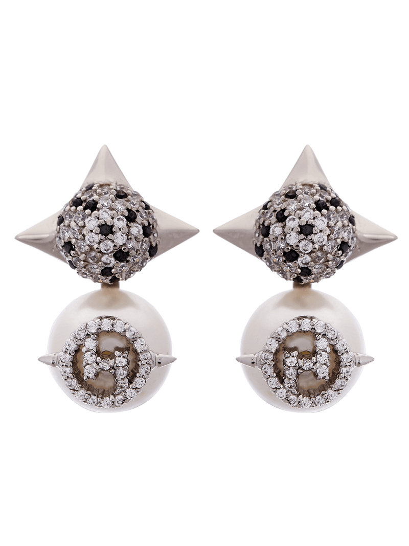 Studs earrings in silver  