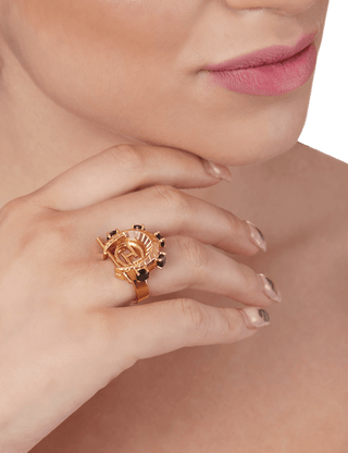 Designer jewellery rings in gold