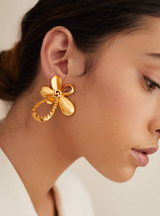 Flower Shaped Statement Stud Earrings 