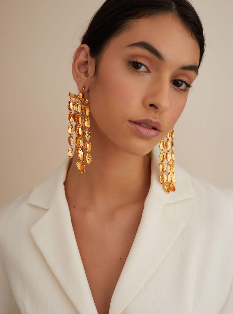 Manushi Chillar In OH Poppi Dewdrop Statement Earrings