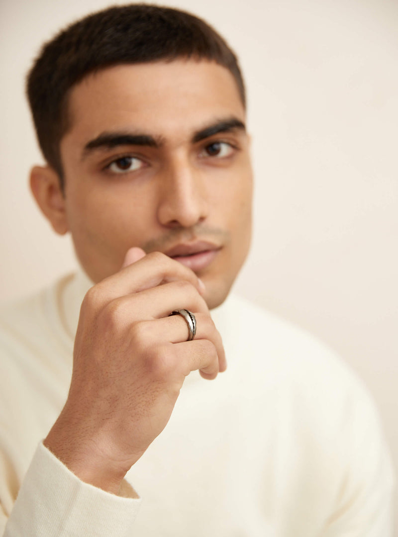 Mens trending silver ring