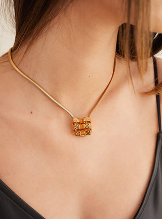 Modern gold pendant chain