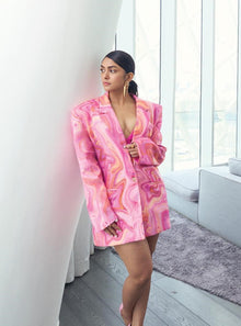 Mrunal Thakur Wearing gold earrings