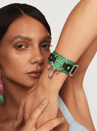 Drip "OH" Monogrammed Women Leather Bracelet In Emerald Green