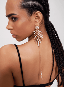 gold long earrings with pearls 