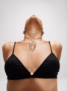 designer pearl drop necklace in gold 
