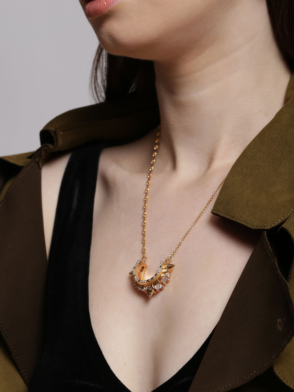 Necklaces - Chokers and Pearl Necklaces | CHANEL