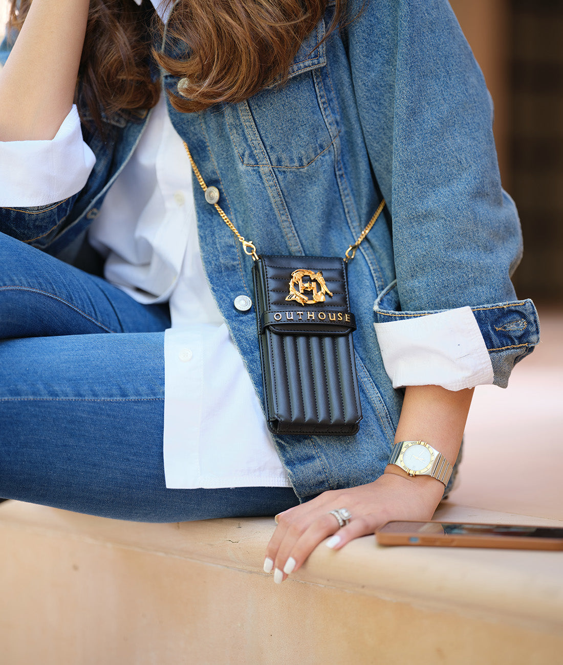 Summiyya (House of Misu) in The Oh V Birdy Airpods Case - Beige Cork –  Outhouse Jewellery