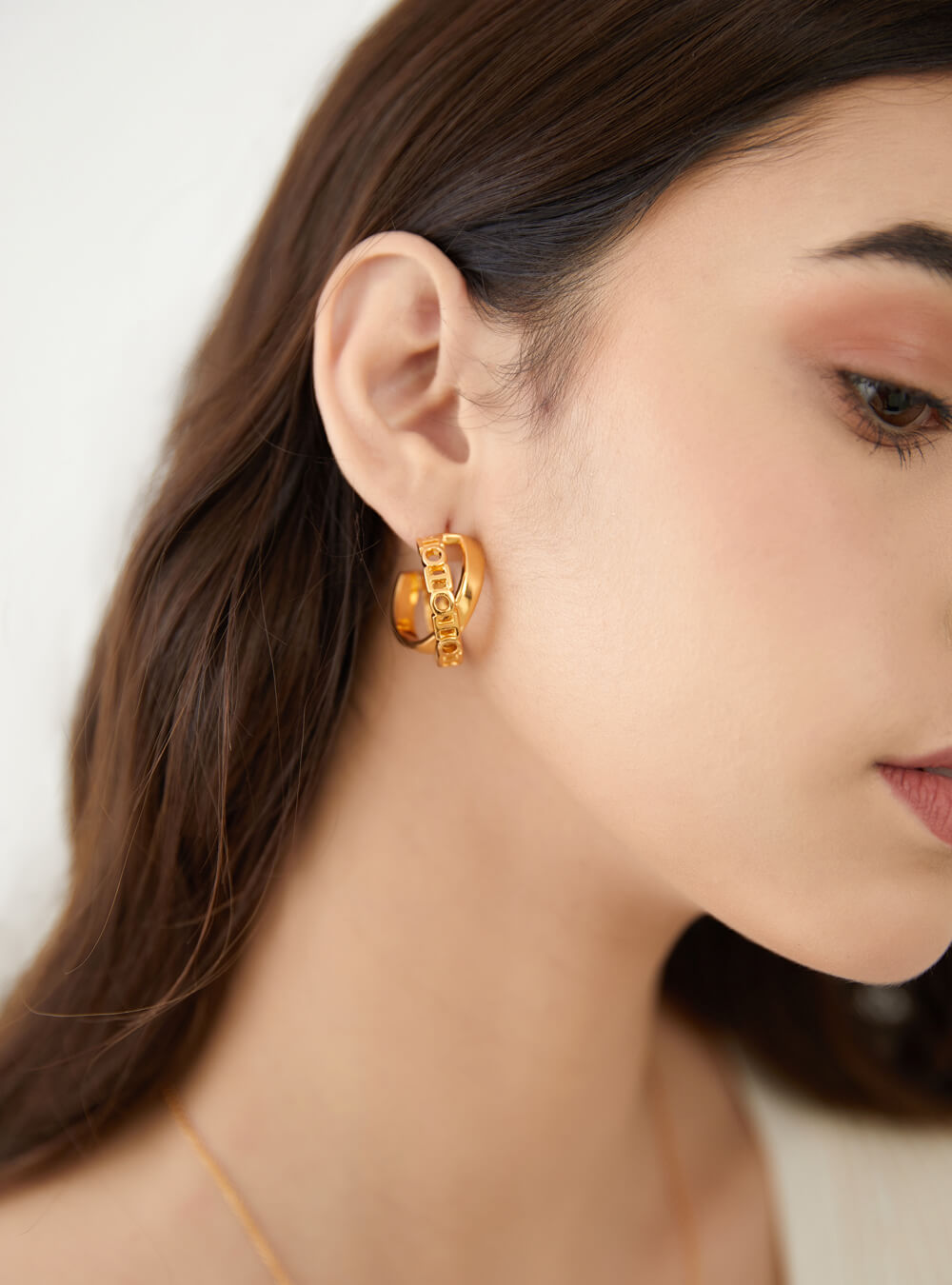 10 Ways to Wear Statement Earrings — Saaj