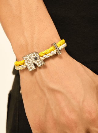 custumised men silver bracelets in yellow colour