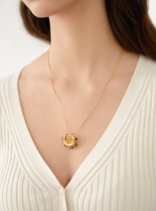 dainty pendant necklace