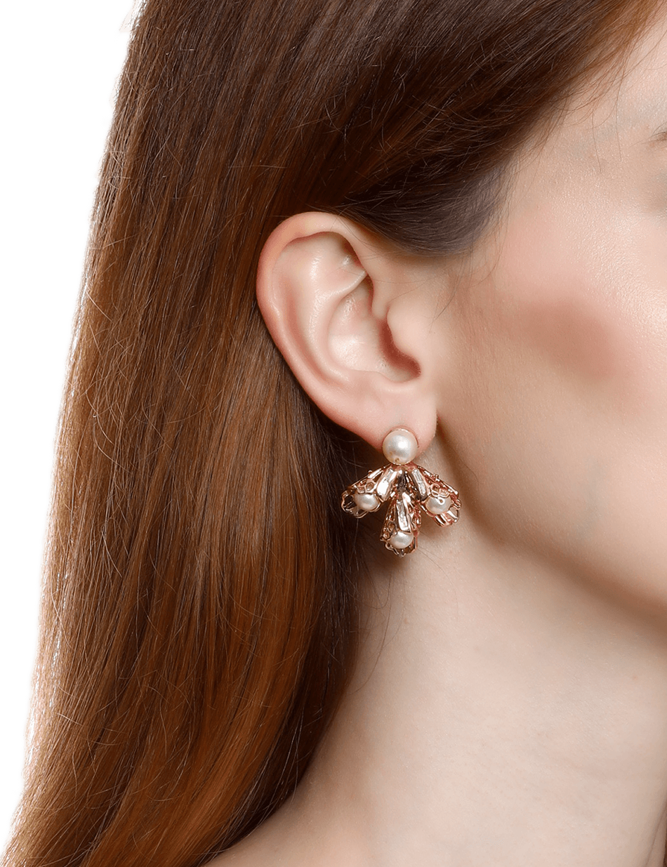 Discover more than 87 gold earrings for jeans super hot