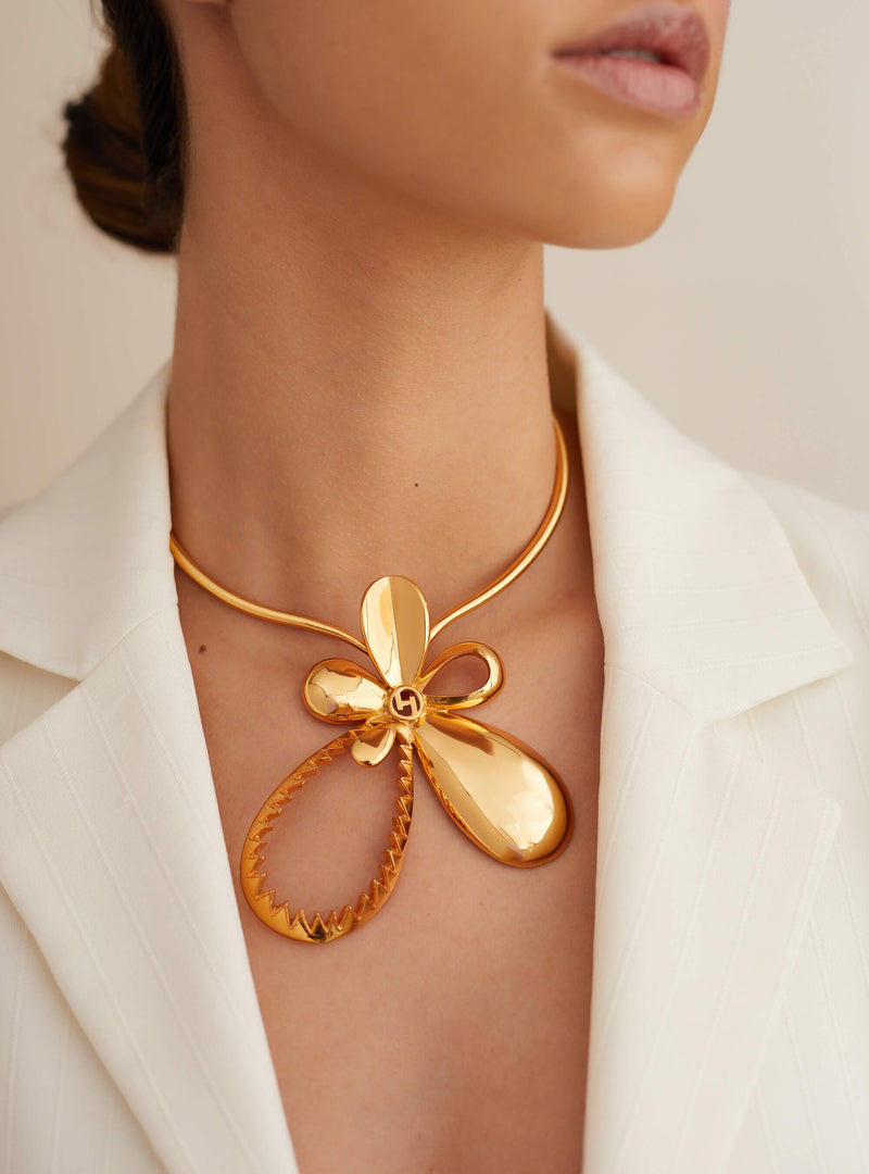 gold chunky necklace