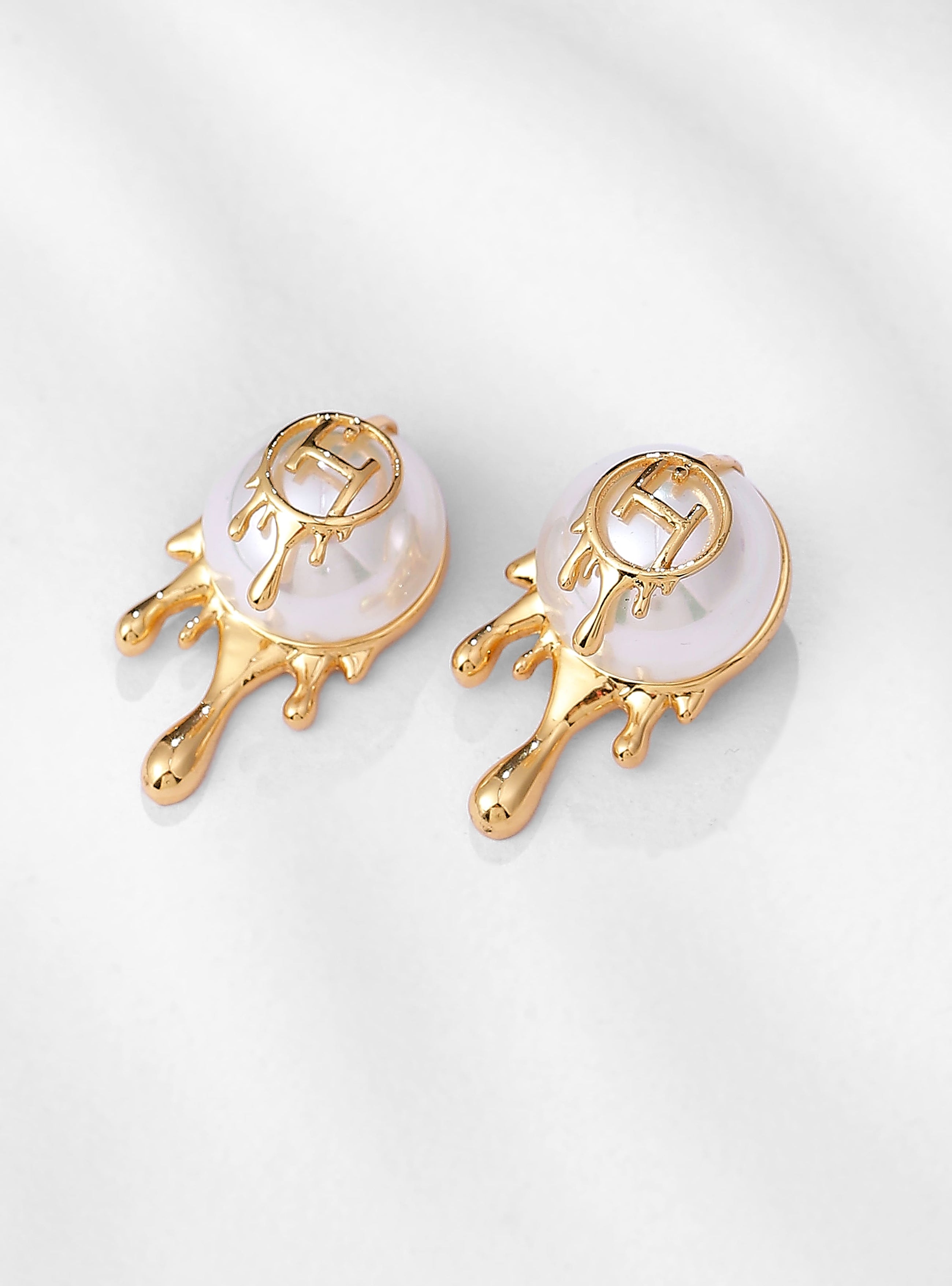 Luxury Pearl Earrings 