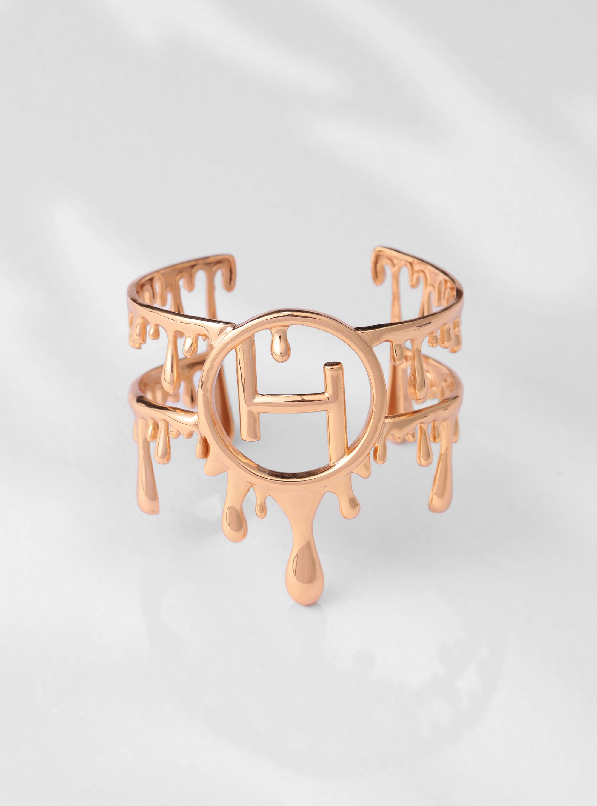 Free Fall Handcuff In Gold 