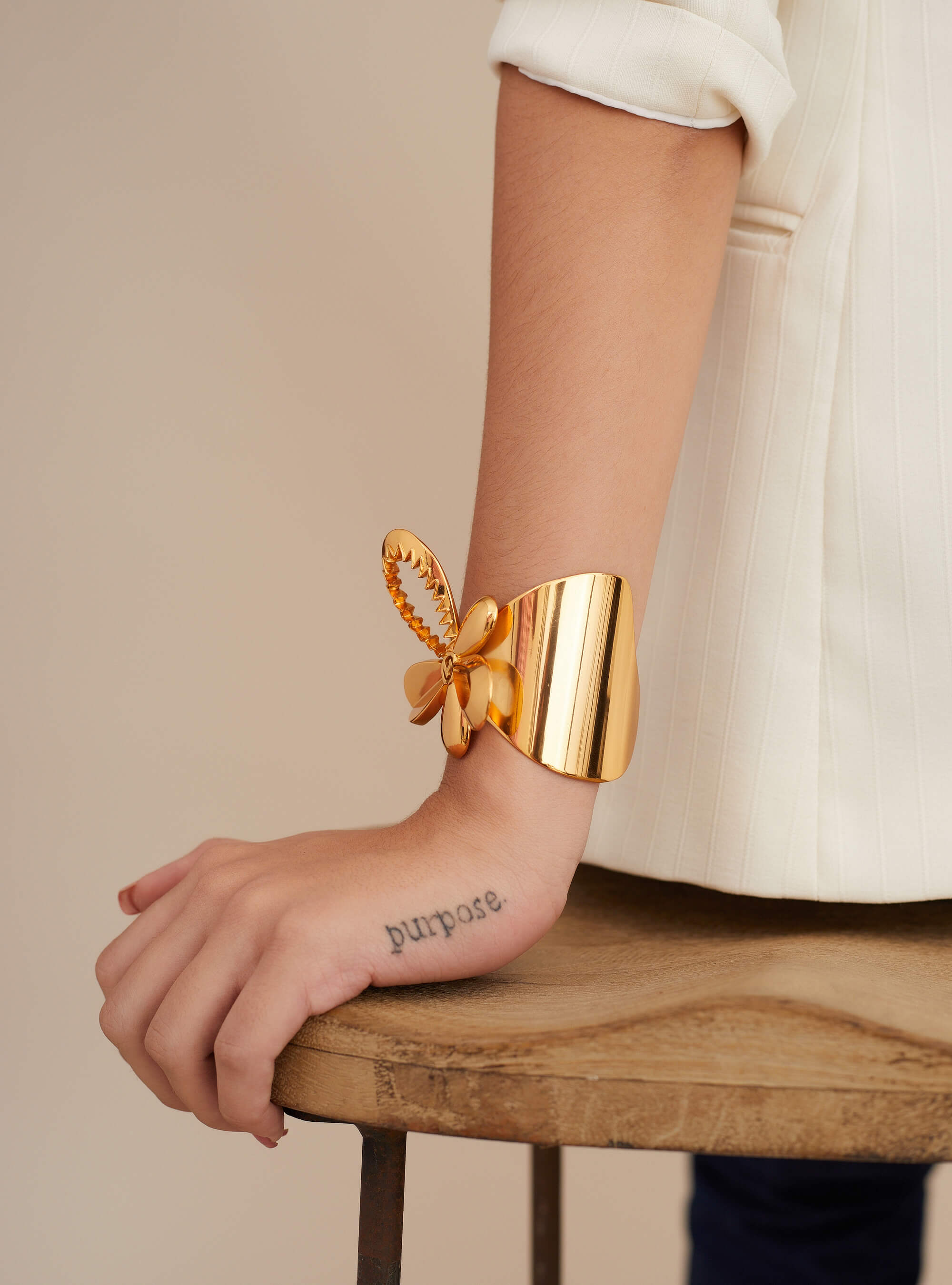 modern gold heavy handcuff