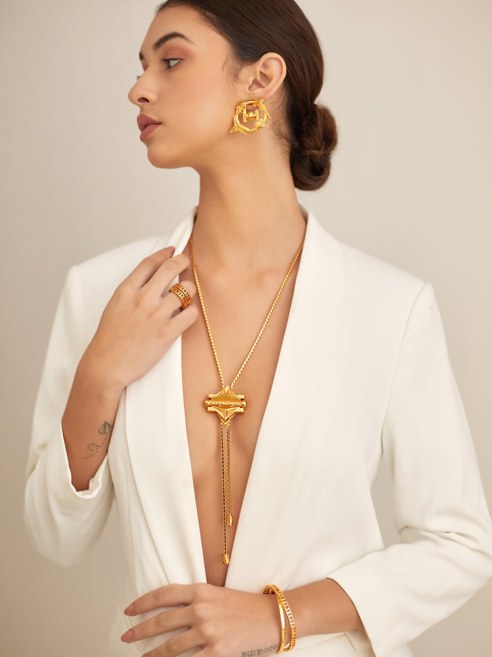 women contemporay jewellery